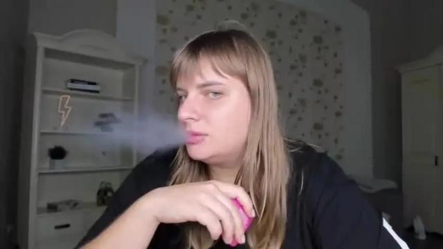 Image 8 of emilygreenn Stream on Chaturbate on 20 months ago