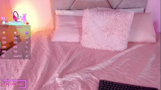 Image 12 of emilyh_ Stream on Chaturbate on 1 month ago