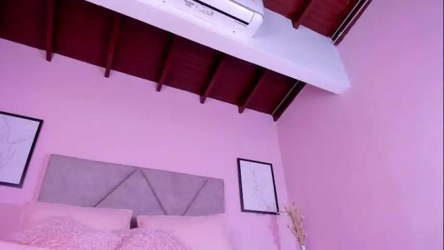 Image 8 of emilyh_ Stream on Chaturbate on 1 month ago