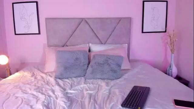 Image 3 of emilyh_ Stream on Chaturbate on 1 month ago