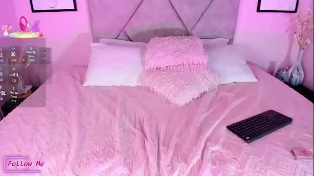 Image 8 of emilyh_ Stream on Chaturbate on 25 days ago