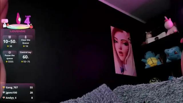 Image 4 of emilyjhonson_1 Stream on Chaturbate on 24 days ago