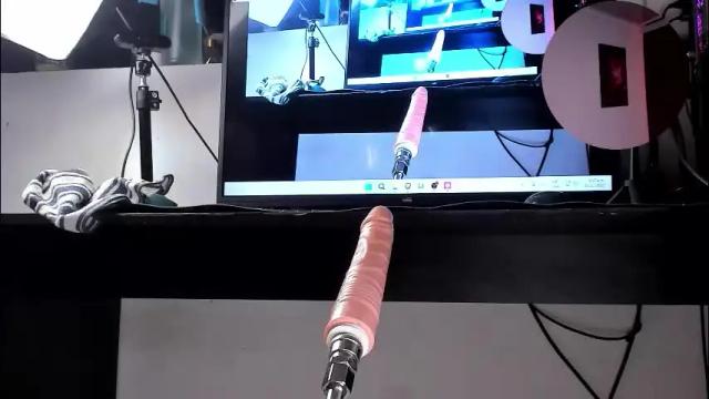 Image 4 of emilyjhonson_1 Stream on Chaturbate on 1 month ago