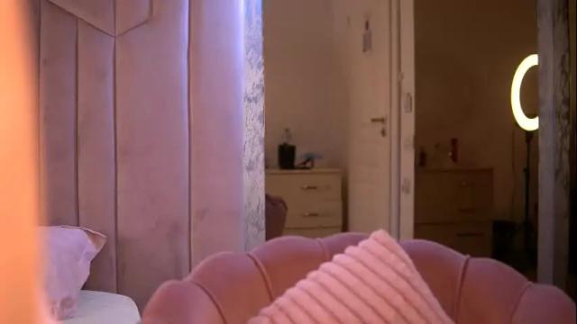 Image 7 of emilyjuarez Stream on Chaturbate on 27 days ago