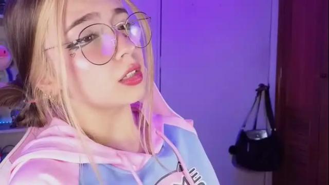 Thumbnail 3, emilykarterr's Stream at Chaturbate, 1 day ago