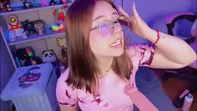 Thumbnail 3, emilykarterr's Stream at Chaturbate, 1 month ago