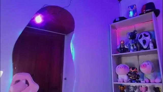 Thumbnail 1, emilykarterr's Stream at Chaturbate, 1 month ago