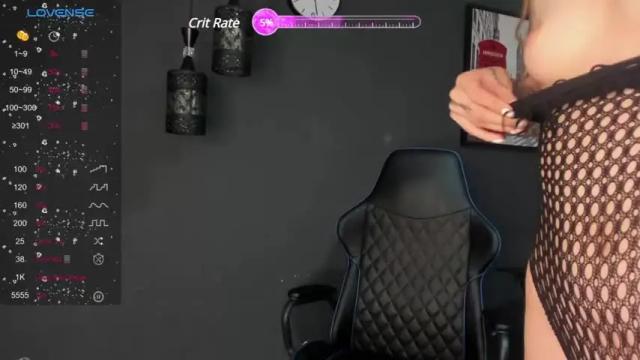 Image 2 of emilykhans Stream on Chaturbate on 14 months ago