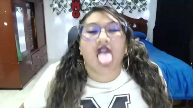 Image 8 of emilylove14 Stream on Chaturbate on 16 months ago