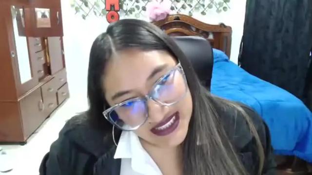 Image 7 of emilylove14 Stream on Chaturbate on 8 months ago