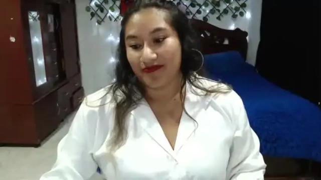 Image 6 of emilylove14 Stream on Chaturbate on 16 months ago