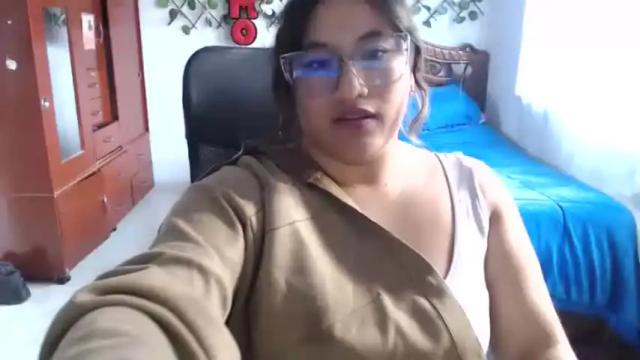 Image 3 of emilylove14 Stream on Chaturbate on 16 months ago