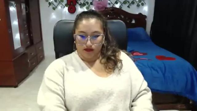 Image 7 of emilylove14 Stream on Chaturbate on 16 months ago