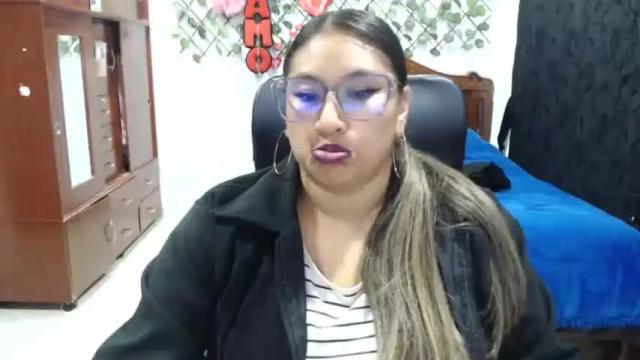 Image 7 of emilylove14 Stream on Chaturbate on 16 months ago