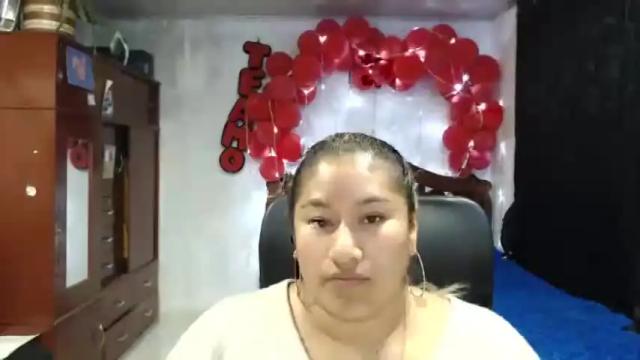 Image 2 of emilylove14 Stream on Chaturbate on 15 months ago