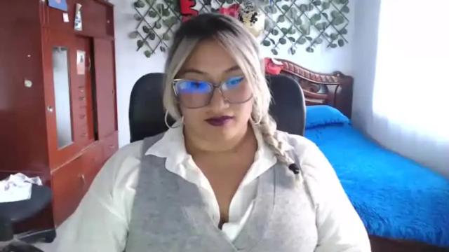 Image 11 of emilylove14 Stream on Chaturbate on 15 months ago