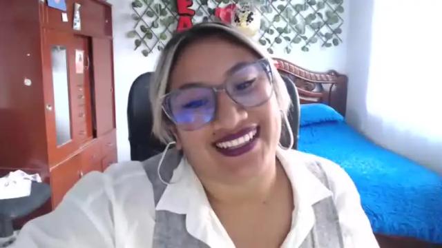 Image 12 of emilylove14 Stream on Chaturbate on 15 months ago