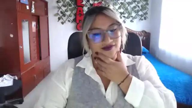Image 6 of emilylove14 Stream on Chaturbate on 15 months ago