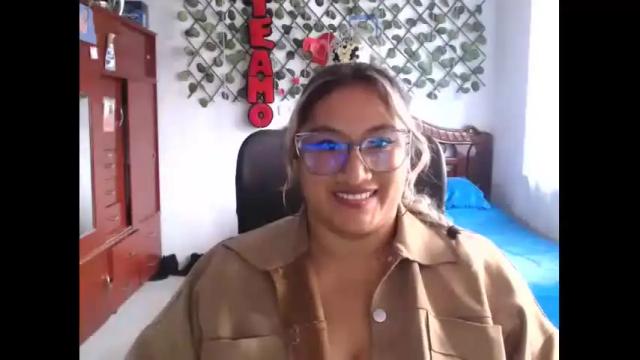 Image 3 of emilylove14 Stream on Chaturbate on 15 months ago