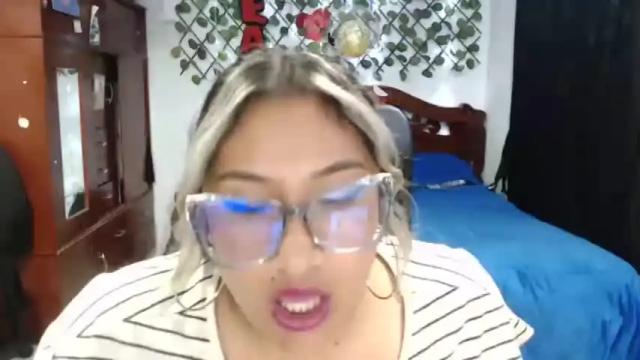 Image 10 of emilylove14 Stream on Chaturbate on 15 months ago