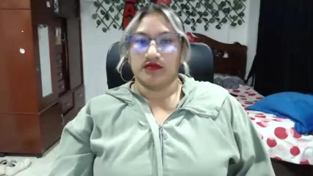 Image 6 of emilylove14 Stream on Chaturbate on 14 months ago