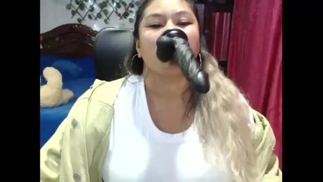 Image 12 of emilylove14 Stream on Chaturbate on 14 months ago
