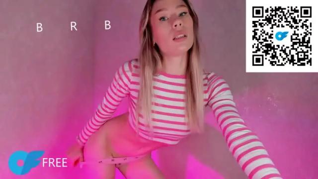 Image 7 of emilylove999 Stream on Chaturbate on 16 months ago