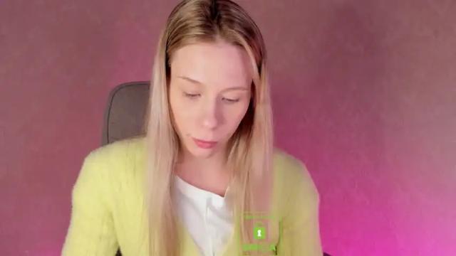 Image 7 of emilylove999 Stream on Chaturbate on 15 months ago