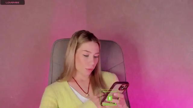 Thumbnail 1, emilylove999's Stream at Chaturbate, 15 months ago