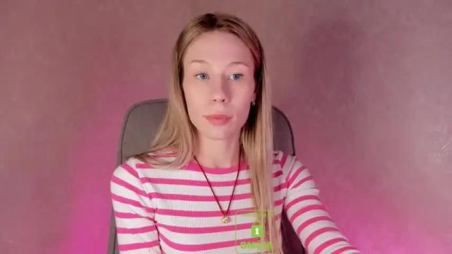Image 10 of emilylove999 Stream on Chaturbate on 15 months ago