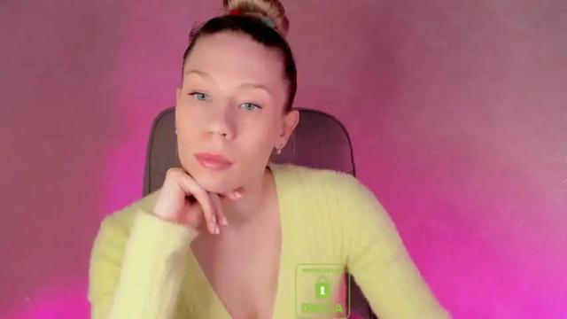 Image 7 of emilylove999 Stream on Chaturbate on 14 months ago