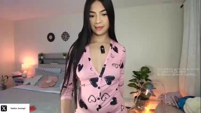 Image 7 of emilyn_keatting Stream on Chaturbate on 1 month ago