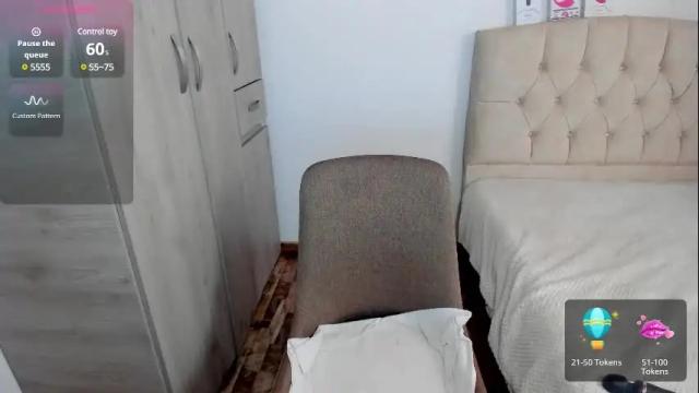 Image 4 of emilypink_1 Stream on Chaturbate on 9 days ago