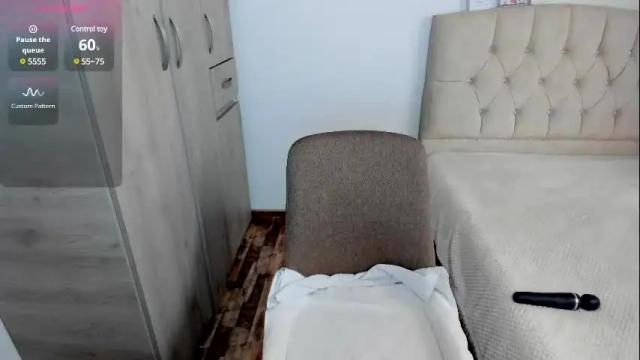 Image 11 of emilypink_1 Stream on Chaturbate on 8 days ago