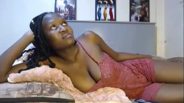 Image 4 of emilyposha Stream on Chaturbate on 1 month ago