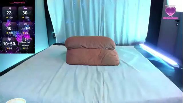 Image 4 of emilyrank Stream on Chaturbate on 23 days ago