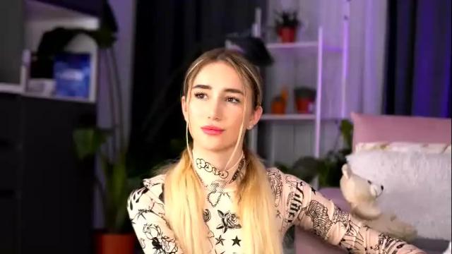 Thumbnail 1, emilyraymont's Stream at Chaturbate, 25 days ago