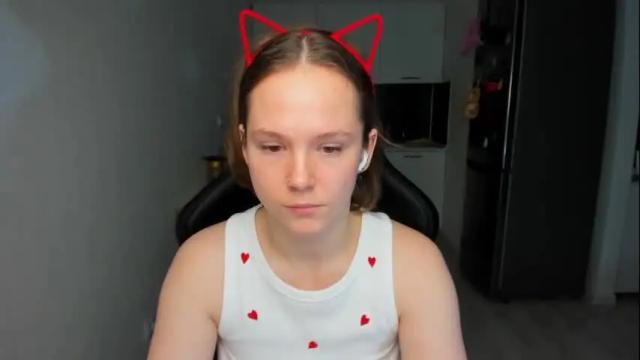 Image 10 of emilyrosie Stream on Chaturbate on 13 days ago