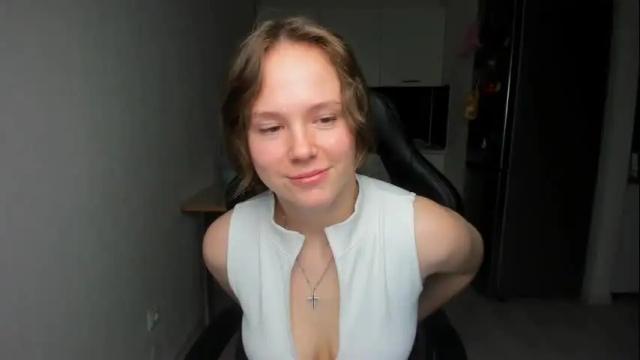 Image 11 of emilyrosie Stream on Chaturbate on 11 days ago