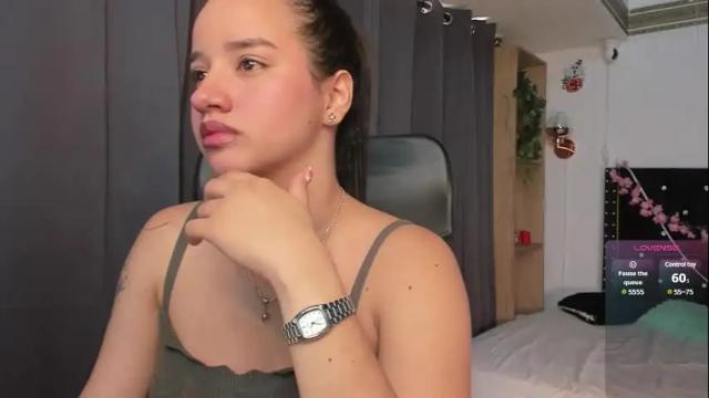 Image 8 of emilyrousex Stream on Chaturbate on 1 month ago