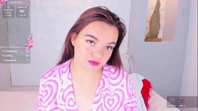 Image 4 of emilyrouss_ Stream on Chaturbate on 11 days ago