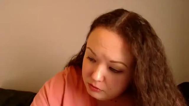 Image 10 of emilysgotissues Stream on Chaturbate on 14 days ago