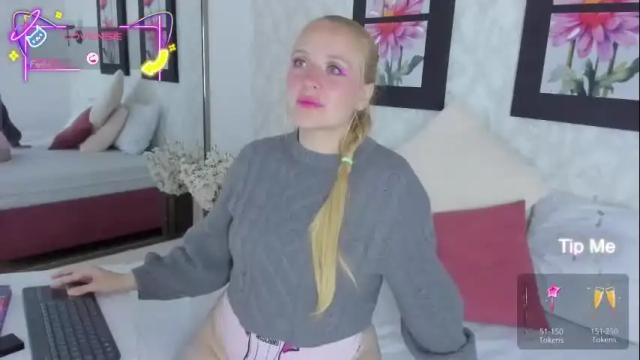 Image 8 of emilysumer Stream on Chaturbate on 11 days ago