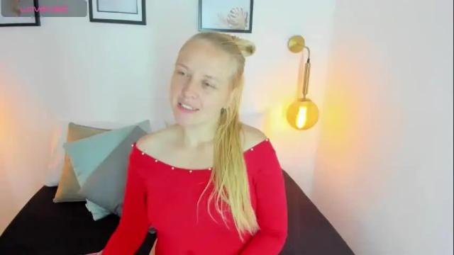 Image 2 of emilysumer Stream on Chaturbate on 8 days ago