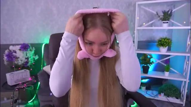 Image 2 of emilysunshines Stream on Chaturbate on 1 month ago