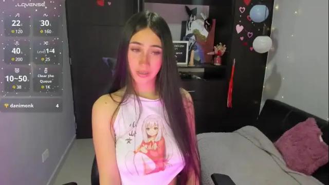 Image 6 of emilytafur Stream on Chaturbate on 5 months ago