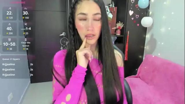 Image 6 of emilytafur Stream on Chaturbate on 4 months ago