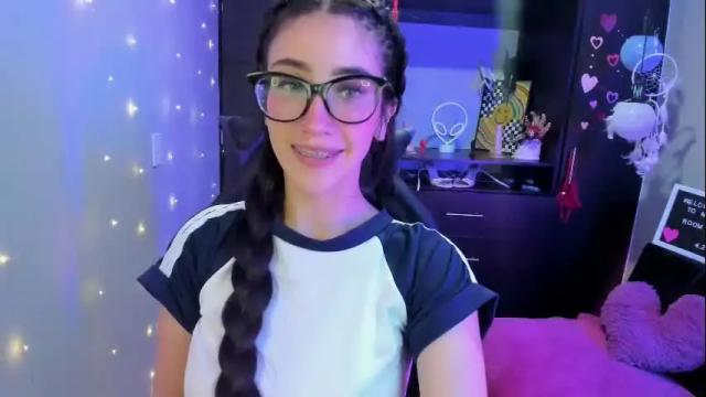 Thumbnail 1, emilytafur's Stream at Chaturbate, 4 months ago