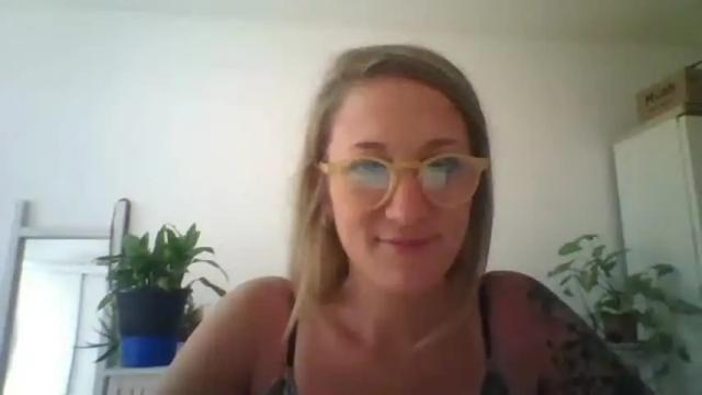 Image 2 of emilytattoo10 Stream on Chaturbate on 22 months ago