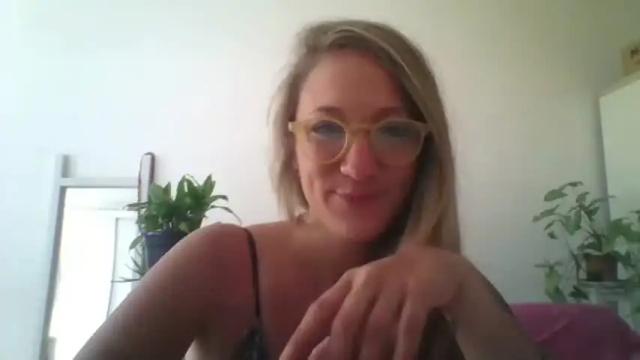 Image 8 of emilytattoo10 Stream on Chaturbate on 22 months ago